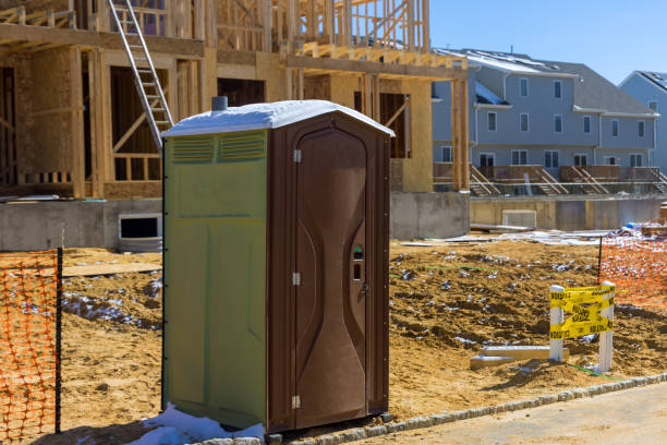 Best Portable restroom trailer rental  in St Johns, AZ